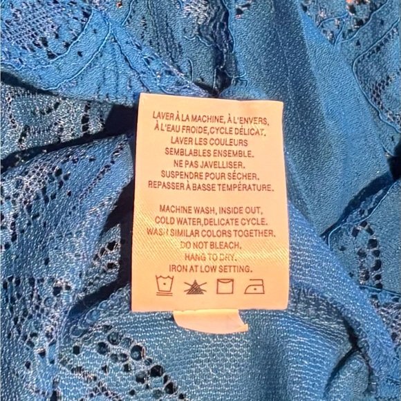 Reitman’s size small electric blue lace sheer blouse. - Picture 7 of 15